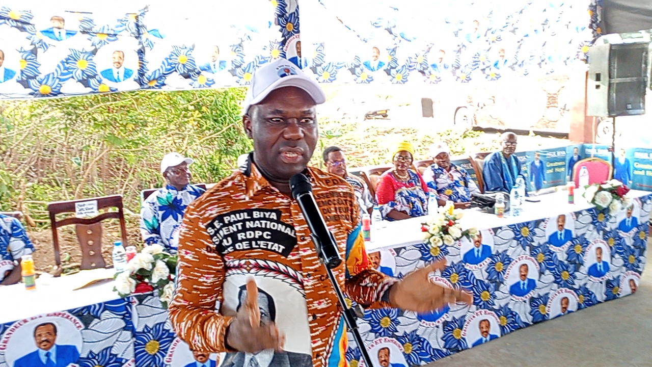 Sud:Section Dja et lobo 1 :   le Professeur,Sylvain Mvondo,Président de la commission communale de campagne électorale de Sangmelima, derechef Président de Section RDPC Dja et lobo 1,rassure les militants et sympathisants du secteur de campagne électorale de Nlobo  Nlobo 3.