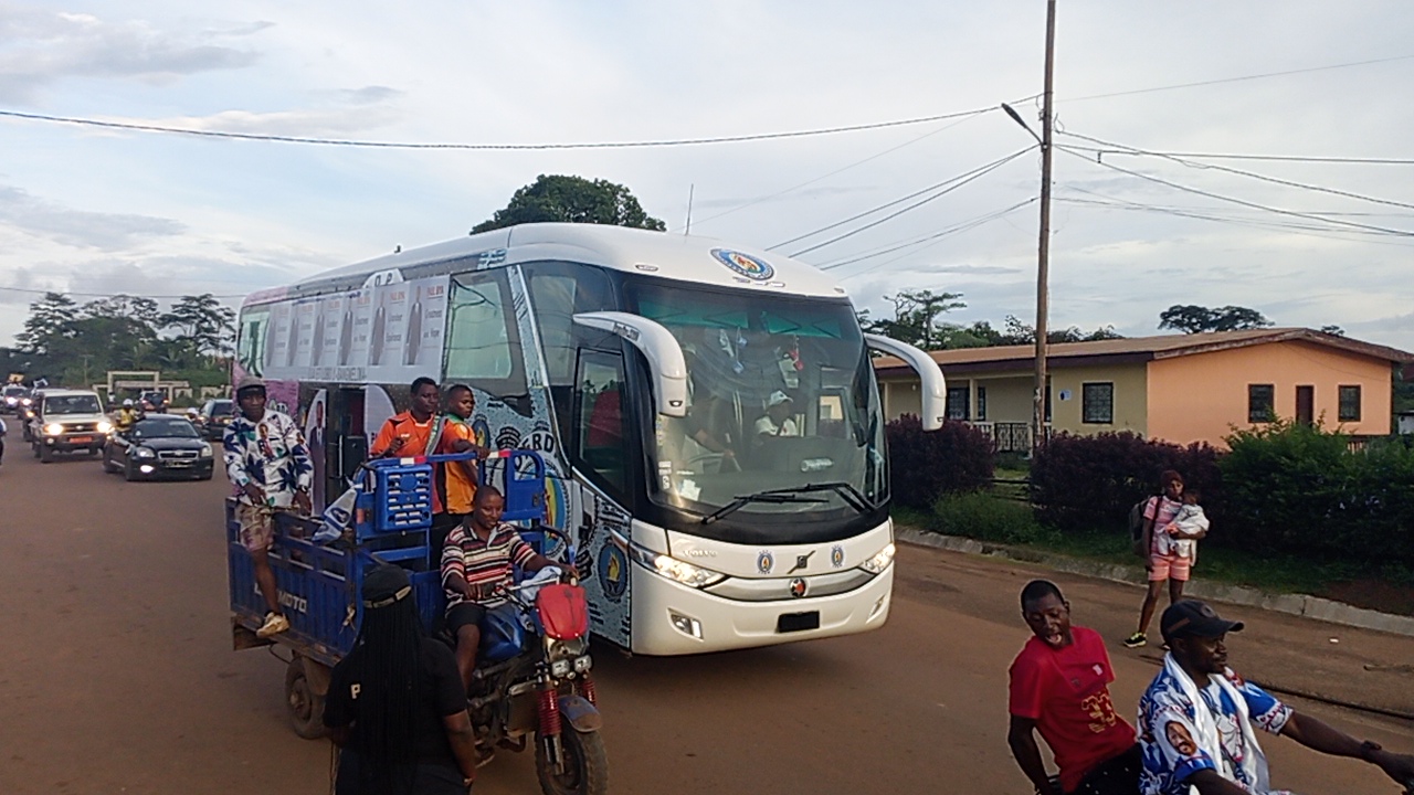 Victoire du président Paul Biya