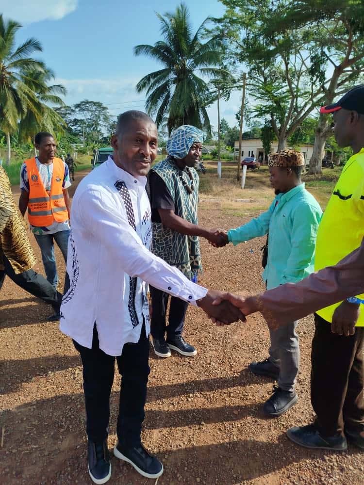 DJA ET LOBO OVENG FANG:SE Paul BIYA proclamé ÉLU puis INVESTI :lArrondissement en  retrouvailles autour des gratitudes