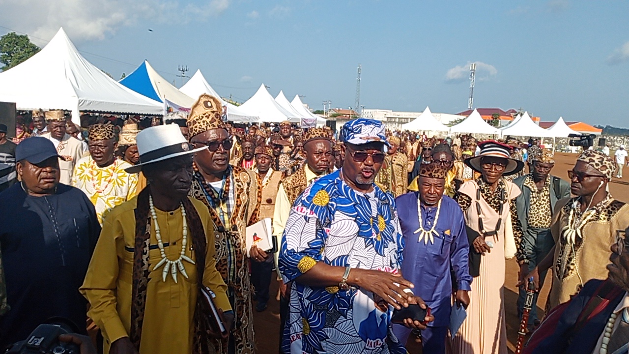 Dja et lobo:Lhonorable Mvondo Assam Bonaventure,réussit le pari de la mobilisation pour la paix à Sangmelima.