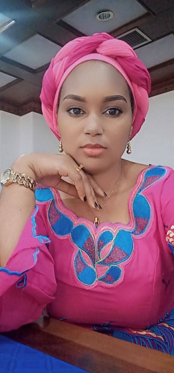 Nécrologie:Amina Habiba, journaliste à CRTV News, est décédée ce jeudi 27 novembre 2025 après une longue maladie.