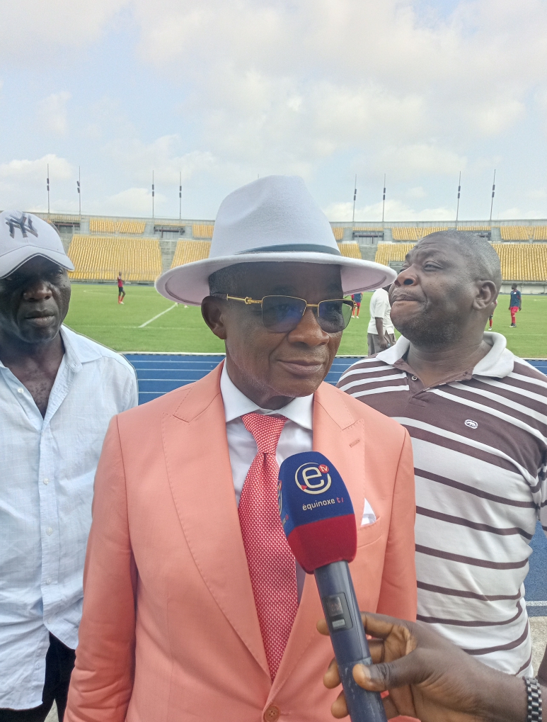 SPORT Football~DOUALA :AS-NYLON PRÉSENTE  SA NOUVELLE COLLECTION DE MAILLOTS ET  DE SES ÉQUIPES  DE LA SAISON 2025-2026 AUX AMOUREUX DU FOOTBALL