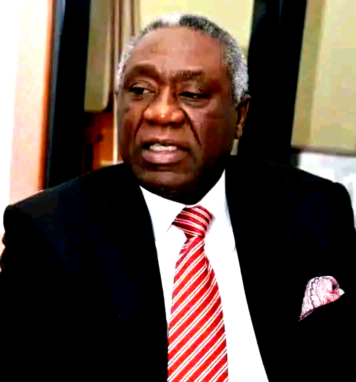 LE MINISTRE SAMUEL MVONDO AYOLO, UN PIONNIER DE LA DIPLOMATIE CAMEROUNAISE