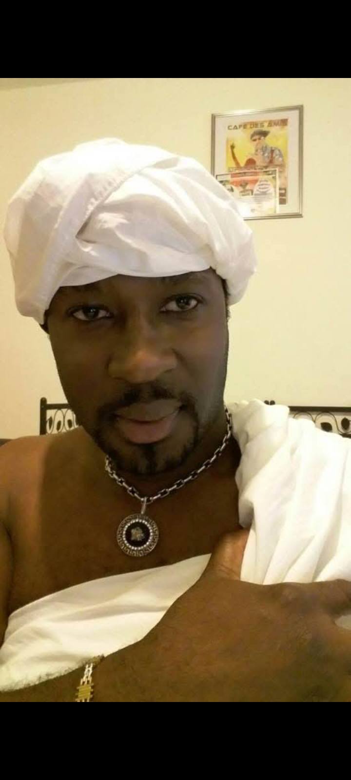 Ramadan Kareem  Le  restaurant Laverie Grillade A GOGO, situé face à Total Camp Sonel Essos, vous invite à célébrer la fête de Ramadan en notre compagnie .