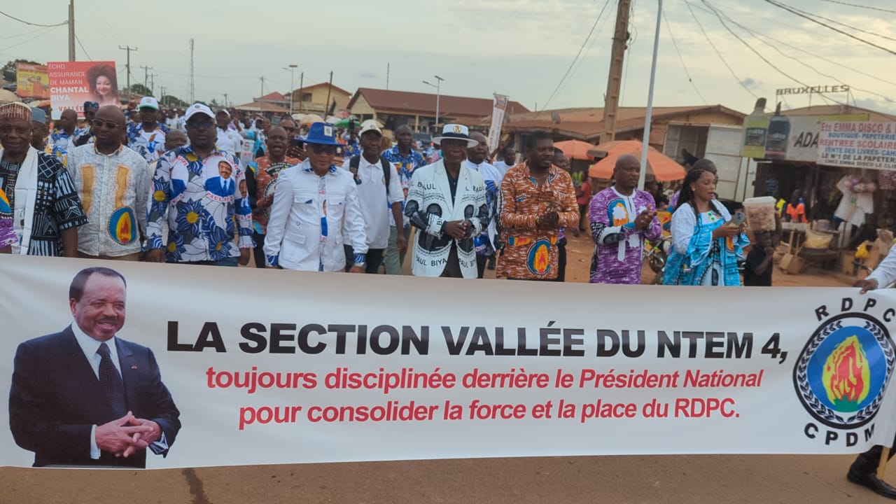GRANDE MARCHE DE SOUTIEN AU PRÉSIDENT NATIONAL DU RDPC S.E PAUL BIYA