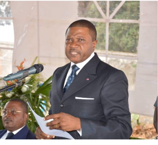 CAMEROUN: 1ER MAI 2026:LE PERSONNEL DES SERVICES DÉCONCENTRÉS DU MINISTÈRE DES TRANSPORTS CRIENT À L’OUBLI .    Depuis près de 3 ans, les agents réclament le pagne du 1er mai et dénoncent leur exclusion des célébrations